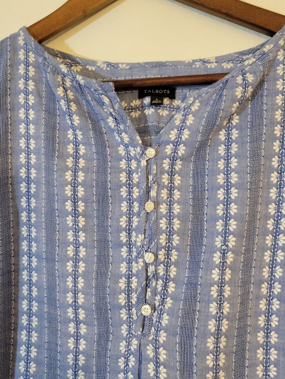 Talbots Blue Patterned Henley Shirt Women’s Lightweight Long Sleeve 100% Cotton - Picture 2 of 6